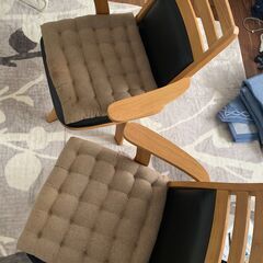 【無料】しっかりとした椅子２つ差し上げますの画像