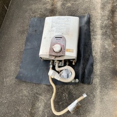 瞬間湯沸かし器の画像