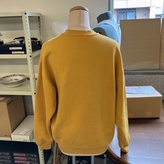 M2511-058 RUSSELL ATHLETIC アメリカ製 スウェット トレーナー Mサイズ イエロー 裏起毛 毛玉汚れ有りの画像