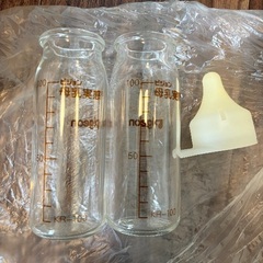 ピジョン搾乳機、母乳パッド、新生児哺乳瓶などの画像