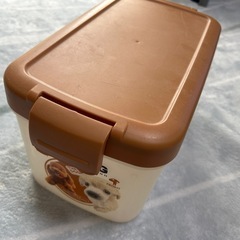 お話中。犬の飼育グッズセット。服は未使用の画像