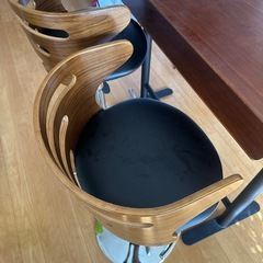 カウンターテーブル　チェアセット
の画像