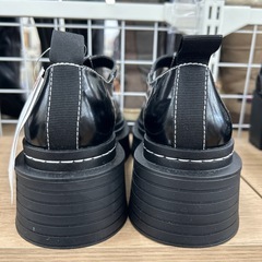 リユースのサカイ東金店 CHARLES&KEITH ローファー 22.5cm TJ15928の画像