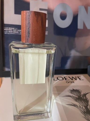 ロエベ　
香水