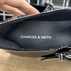 リユースのサカイ東金店 CHARLES&KEITH ローファー 22.5cm TJ15928の画像