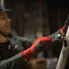 ＼未経験から電気工事士／ 経験・学歴不問｜万全のフォローで“電気工事デビュー”を全力サポート！の画像