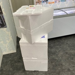 発砲スチロール 箱 クーラーボックス 蓋付きの画像