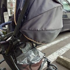 ベビーカー（傷、シミあり）の画像