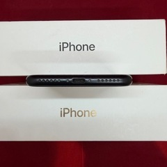 iPhoneSE2 128GB SIMフリーの画像