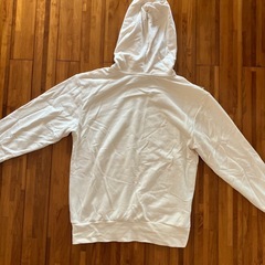 adidasトレーナーの画像