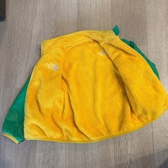 ノースフェイス 100リバーシブルアウターの画像