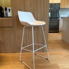 カウンターチェア3脚の画像