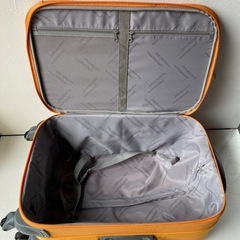 スーツケース
の画像