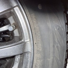 スタッドレスタイヤの画像