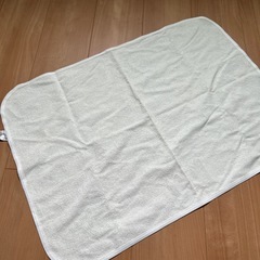 オムツ替えシートの画像