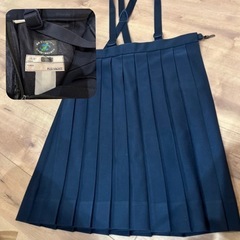 ①小学校　制服　スカート　カーディガン　ズボン などの画像