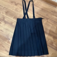 ①小学校　制服　スカート　カーディガン　ズボン などの画像