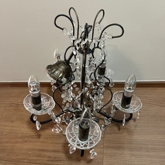 ５灯シャンデリア　LED ランプ　照明の画像