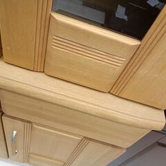 リユースのサカイ栃木店★ジモティ割あり★  食器棚 ベージュ W82×D44×H182 クリーニング済み TC11437の画像