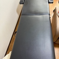 折りたたみ式施術ベットの画像