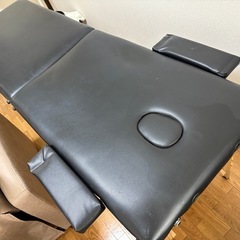 折りたたみ式施術ベットの画像
