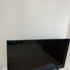 テレビ台、テレビ、収納ケースの画像