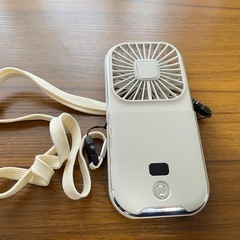 小型扇風機　ハンディファン　首掛け　スマホスタンドの画像