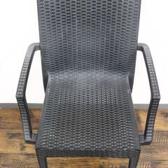 ≪R464ジ≫ STERA/ステラ ガーデンチェア 2脚 まとめ/セット 肘掛け有 ラタン風 イタリア ブラック/黒系 椅子/イス 家具/インテリア 現状品の画像