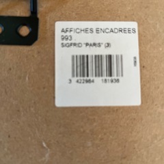 パリのコラージュ絵画の画像