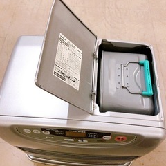 ダイニチ ファンヒーター (B)  2013年製 ブルーヒーター FW-568L 9Lの画像