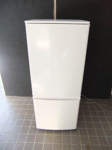 【美品】2024年製 三菱 冷蔵庫 MR-P15E3J-W 146L 2ドア 右開き **103010G