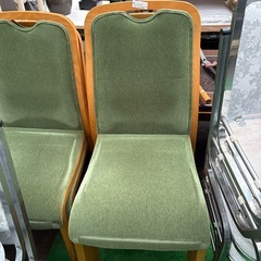 木製いすの画像