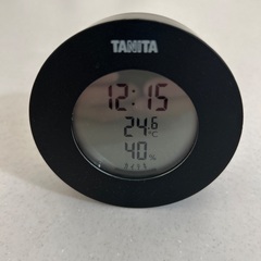 タニタの置き時計です。の画像