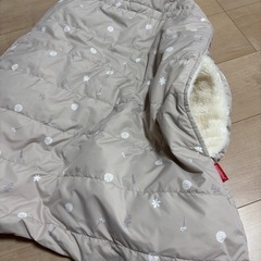 【美品】ベビービョルン　ベビーキャリア　ハーモニー　ネイビー　防寒ケープ付きの画像