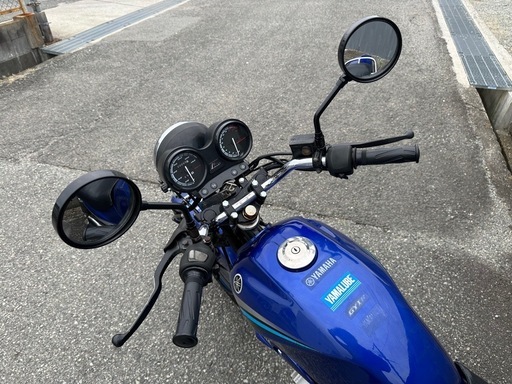 ヤマハ　YBR125 カスタム 実働 かなり良い音しますよ！ キャブ、タイヤ等々新品交換 マフラー溶接加工 最短で即日の配送も可能ですのでご相談ください！ 通勤、通学、練習に4ストマニュアル車いかがですか？ かっこいいネイキッドスタイル 転売OK！ 今日購入するので配送サービスしてください！みたいなやりとりがしたい