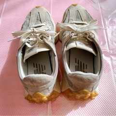 ニューバランス　327 スニーカー　靴　シューズ　メンズ　グレーの画像