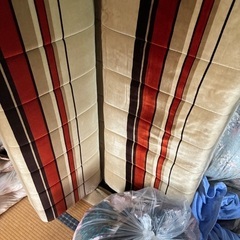 約2メートのソファーの画像