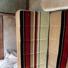 約2メートのソファーの画像