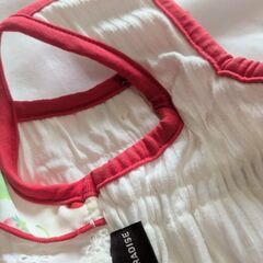 ペットパラダイス：犬服【3Ｓ】　イチゴ　フリルPETPARADISEの画像