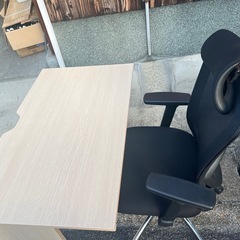 デスク&椅子の画像
