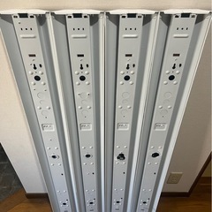 早い者勝ち❗️22年製❗️LED照明器具4台セットの画像