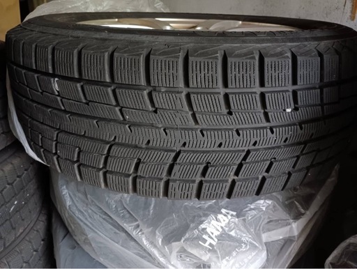 《決まりました》スタッドレスタイヤ　アルミホイール付　「タイヤ=ヨコハマ　ice  GUARD  iG52c, 215 60R 16