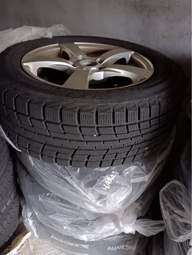 スタッドレスタイヤ　アルミホイール付　「タイヤ=ヨコハマ　ice  GUARD  iG52c, 215 60R 16