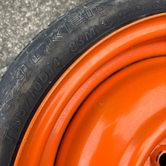 スペアタイヤの画像