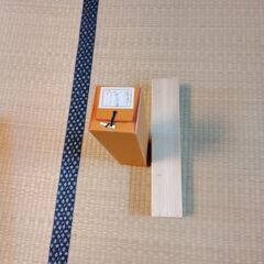 掛け軸　掛け軸を掛ける棒の画像