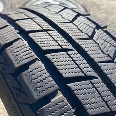 高年式‼️23年製‼️スタッドレス‼️205/65R15 東北6県無料配送対応‼️爆安‼️最終値下げ‼️⑥超超超バリ溝❗ スタッドレス❗ アルミ付き 国産 タイヤ !!　スタッドレス　プリウスの画像