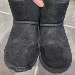 2点ムートン黒　レインブーツ　サイズ20の画像