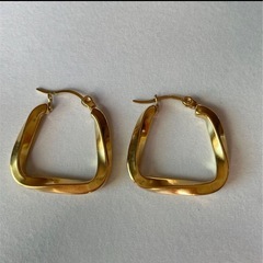 未使用　金属アレルギー対応　ピアスの画像