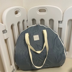 【ネオママイズム】折りたたみ式ベビーベッドの画像