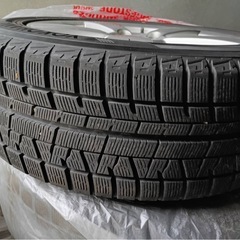 205 55R 16  スタッドレスタイヤの画像